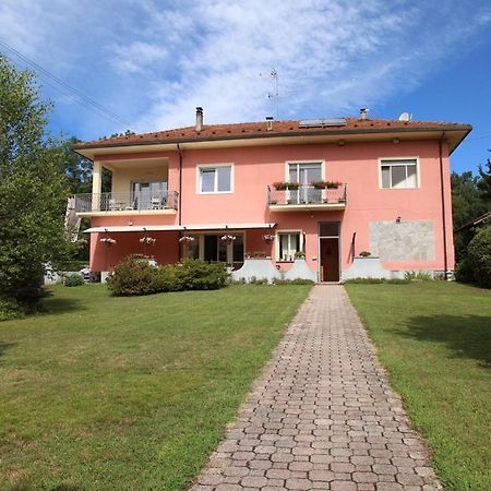La Rosa Tra I Laghi B&B Meina Exteriér fotografie