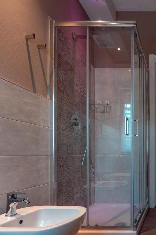 La Rosa Tra I Laghi B&B Meina Exteriér fotografie