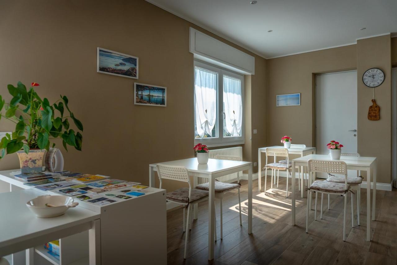 La Rosa Tra I Laghi B&B Meina Exteriér fotografie