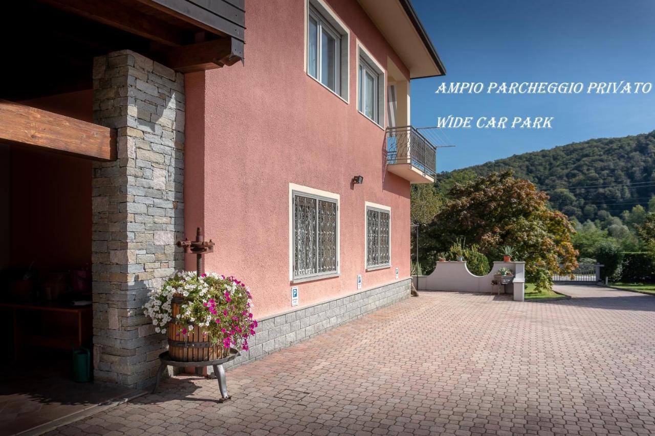 La Rosa Tra I Laghi B&B Meina Exteriér fotografie