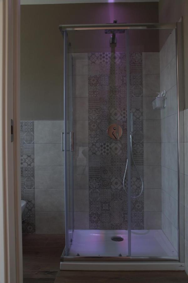 La Rosa Tra I Laghi B&B Meina Exteriér fotografie