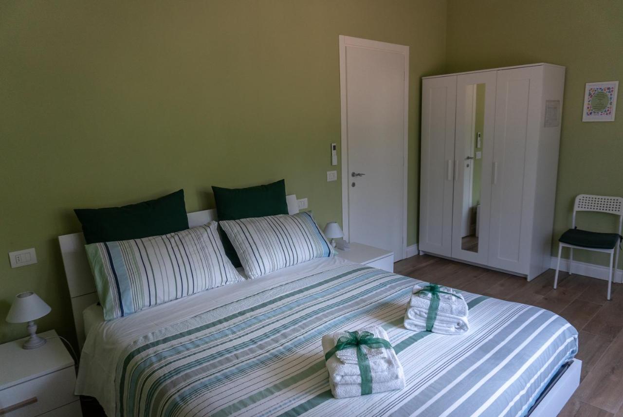La Rosa Tra I Laghi B&B Meina Exteriér fotografie